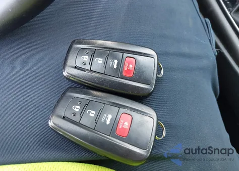 2022 Toyota Camry Se z USA, uszkodzony, nr VIN 4T1T11AK0NU498938